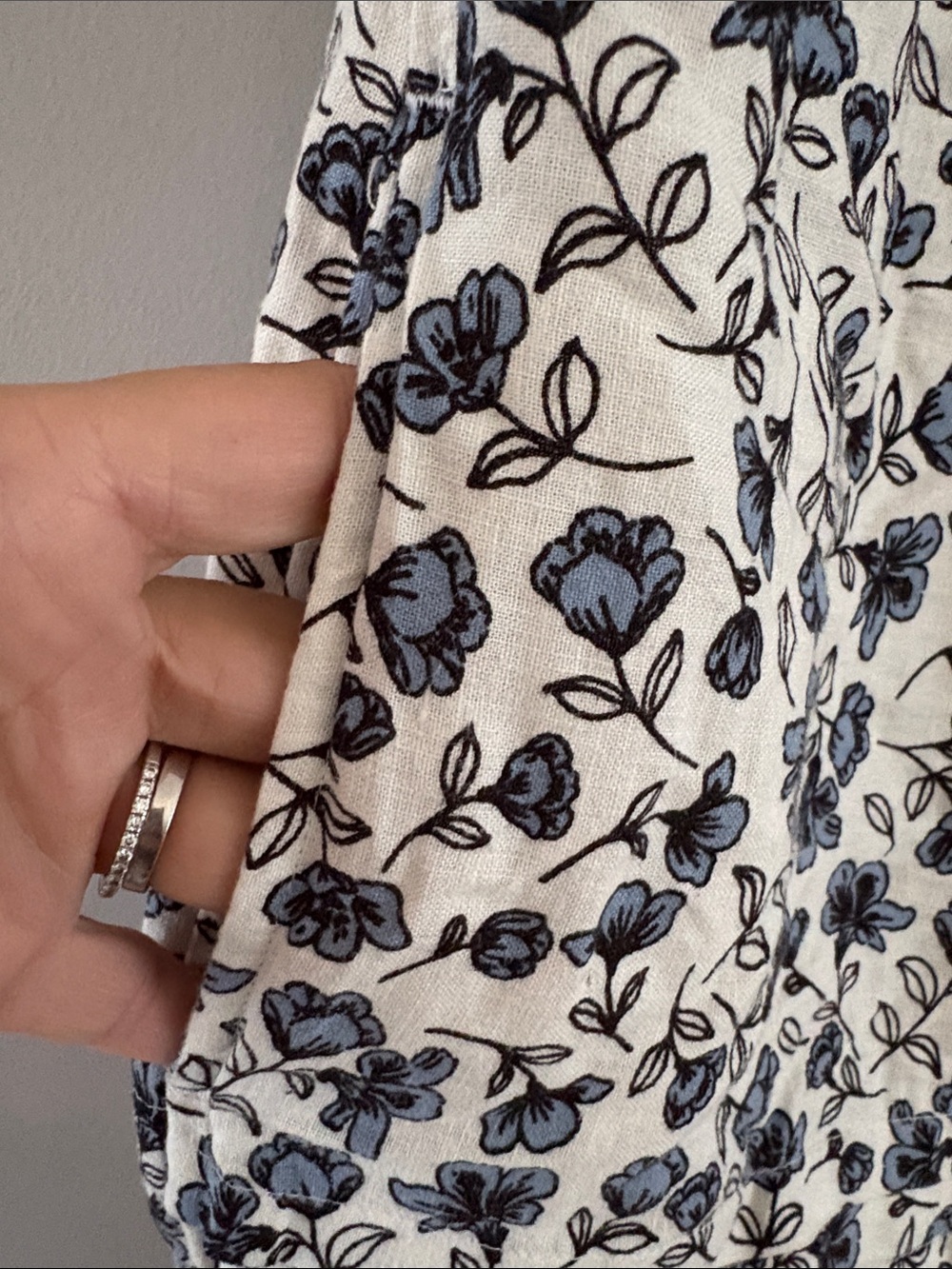 Lucky Brand White Mini Dress with Navy Floral Pattern - Picture 7 of 9